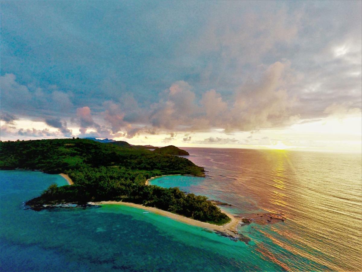 Barefoot Manta Island Resort Drawaqa Island Exterior photo